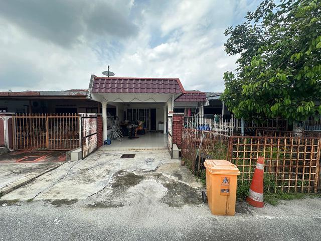 Teres Setingkat Taman Desa Jaya Kepong Kuala Lumpur