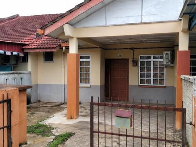 Teres Setingkat Taman Desa Semarak Muadzam Shah Pahang
