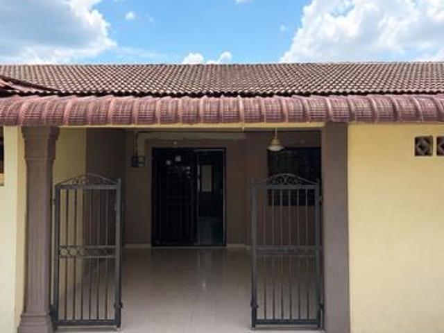 Teres Setingkat Taman Impian Kg Padang