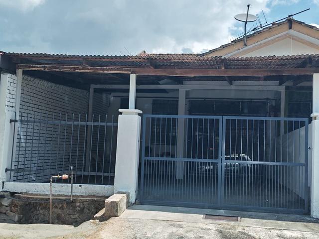 Teres Setingkat Taman Intan Perdana Port Dickson Negeri Sembilan