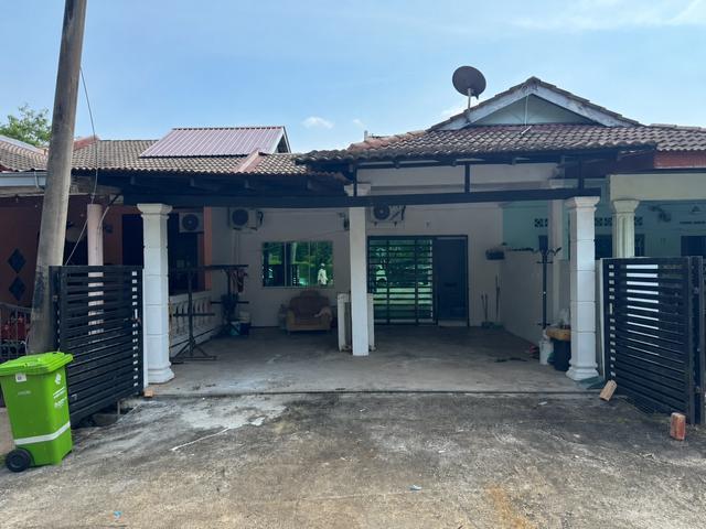 Teres Setingkat Taman Indera Mahkota 8 Kuantan Pahang