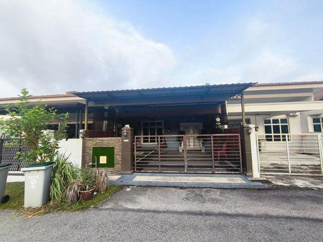 Teres setingkat Taman Jasin Bestari Seksyen 5Belakang Mydin Jasin