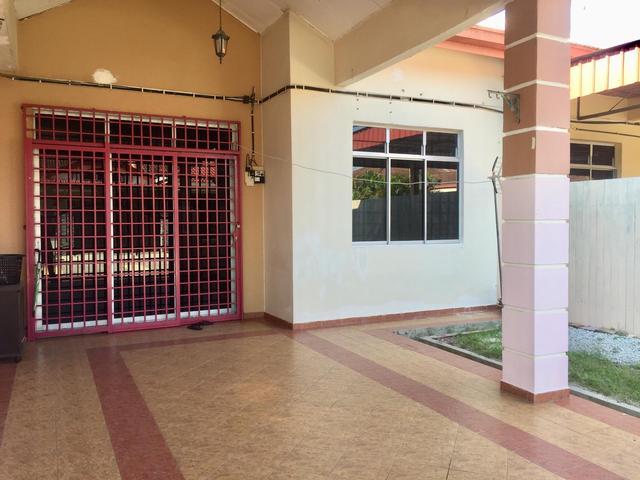 Teres Setingkat Taman Manis 2 Parit Raja Batu Pahat