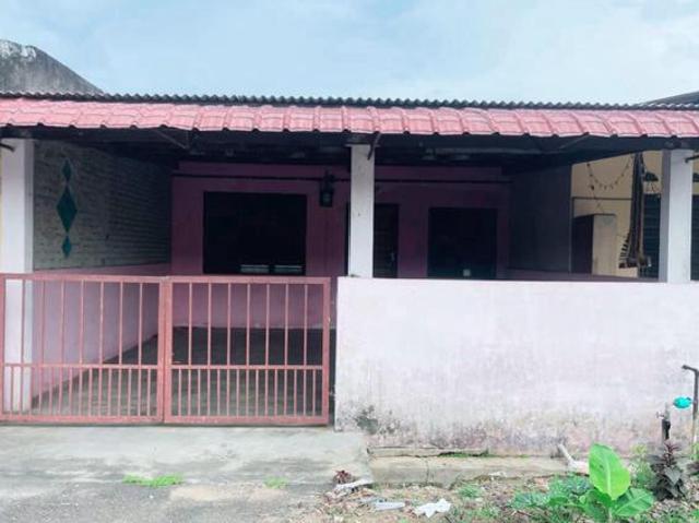 Teres Setingkat Taman Seri Telok Mas