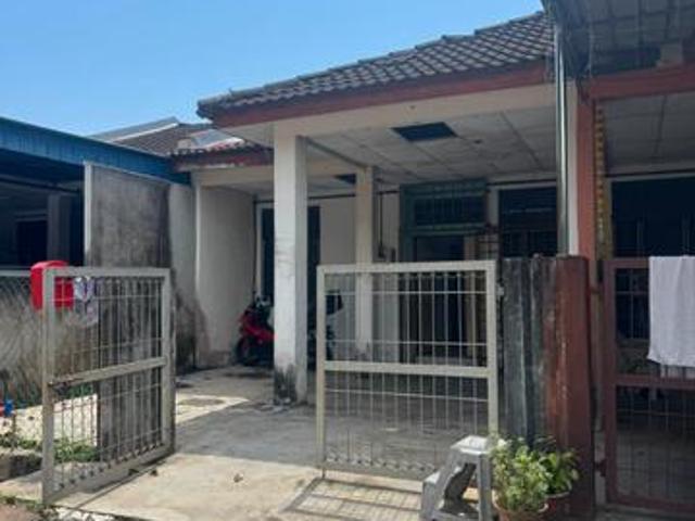 Teres Setingkat Taman Seruling Emas Sungai Jawi Pulau Pinang