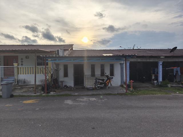 Teres Setingkat Taman Rebana Jerneh Kuala Sungai Baru