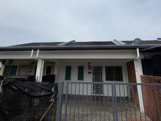 Teres Setingkat Taman Unicentral Samarahan