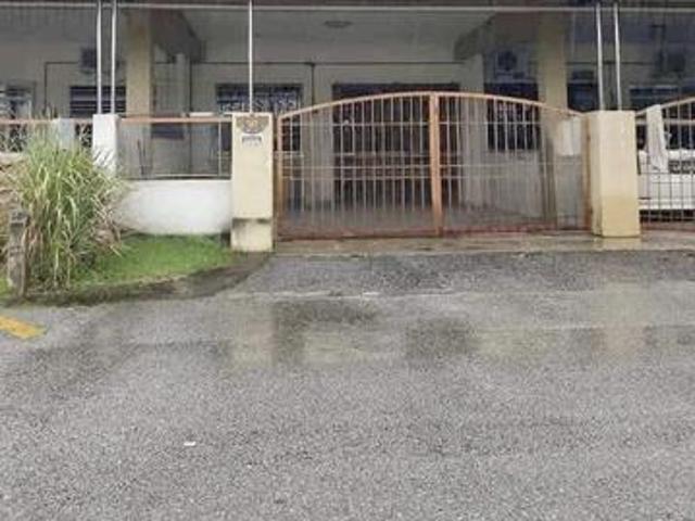 Teres Setingkat Untuk Dijual Di Taman Padang Tembak Teluk Intan Perak