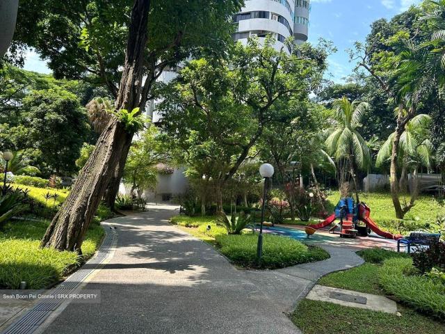 Teresa Ville D4, Condominium