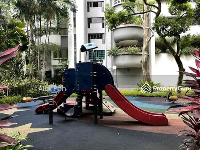 Teresa Ville D4, Condominium