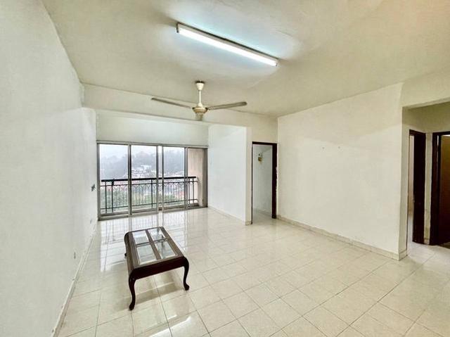 TERJAGA RAPI KEMAS850sqft Apartment Baiduri Seksyen 7 Shah Alam