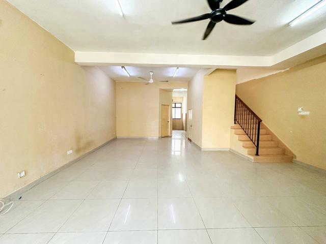 TERMURAH 2 Storey Taman Warisan Indah Kota Warisan Salak Tinggi