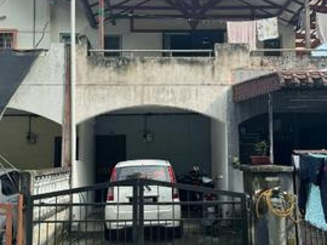 TERMURAH Up Floor Townhouse Taman Bukit Rawang Putra Rawang