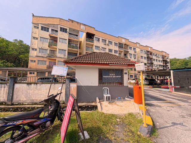 TERMURAH AREA KAJANG Apartment Block B Jalan Seri Mewah 3