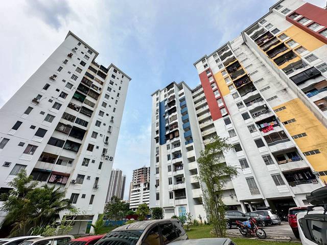 TERMURAH Corner Unit Apartment Desa Tasik Sungai Besi Kuala Lumpur