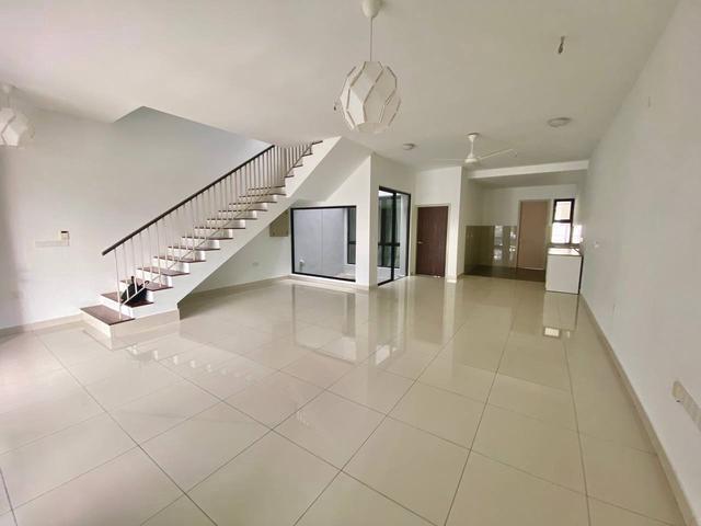 TERMURAH Elmina Valley 3 with Courtyard 22x75 Denai Alam Elmina