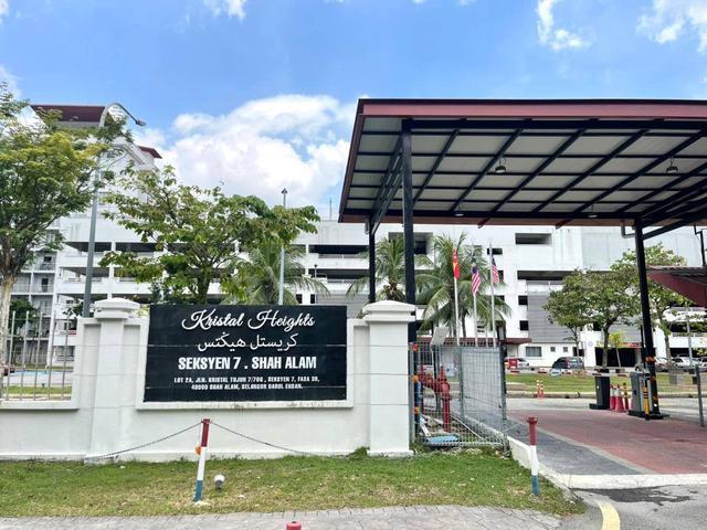 TERMURAH DI SEKSYEN 7FULL LOANKristal Height Condo Shah Alam
