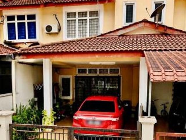 TERMURAH Double Storey Bandar Springhill Lukut Port Dickson 4 Bedrooms