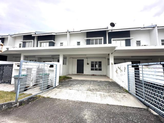 Termurah Double storey terrace taman Iringan bayu Pastura Seremban