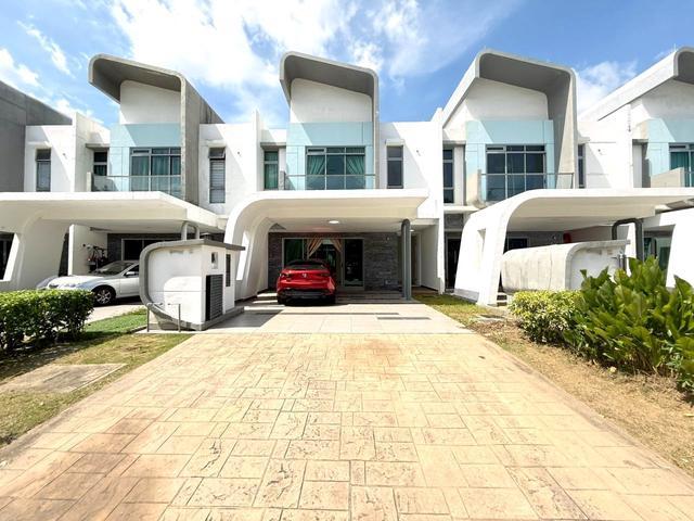 Termurah Facing Open Double Storey Superlink Liu Li Gardens Cyberjaya