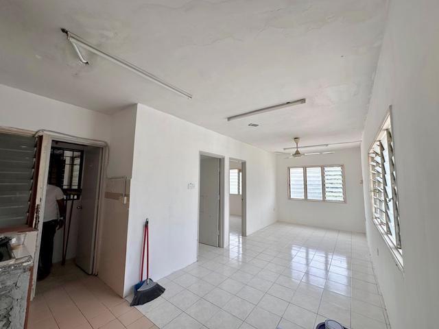 TERMURAH Flat Flora Damansara Damansara Perdana
