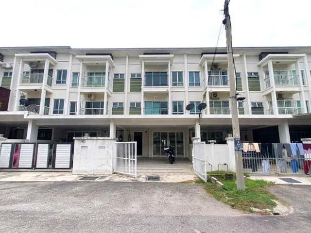 Termurah Freehold Open Three Storey 3090sqf Aman Permai Bangi Kajang
