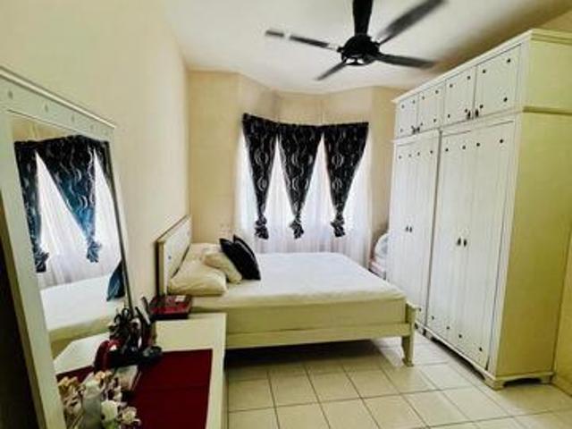TERMURAH FULLY FURNISHED Apt Desaminium Flora Seri Kembangan