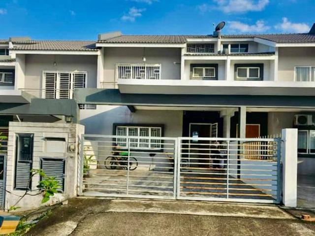 TERMURAH RENOVATED 2 Storey Terrace Laurel Laman View Cyberjaya