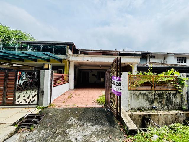 TERMURAHFor Sale Double Storey Terrace House Seksyen 4Shah Alam