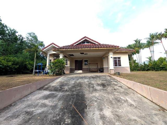TERMURAHH Bungalow 1 Tingkat Lorong Mahkota Impian Fasa 1 Puncak Alam
