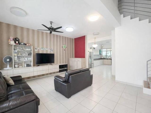 TERMURAHRENOVATED2Storey House Type Olive ZaitunBandar Hillpark
