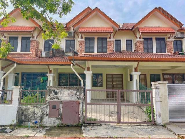 TermurahRenovated Non BumiNusaputra Presint 1 Teres 2Storey