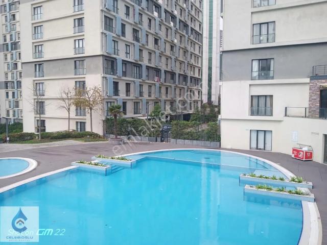 Terrace Mix Sitesinde 1+1 Büyük Tip Yüksek Kat Satılık Daire
