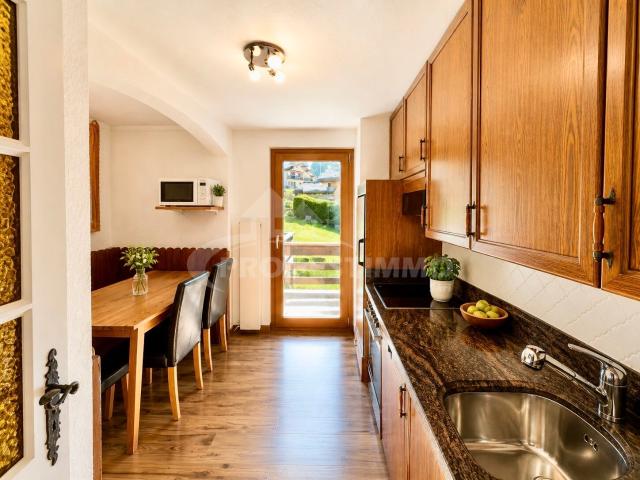 Terrace apartment with 4.5 rooms on sale in dans le village de médières 95 m² | dreamo. Ch