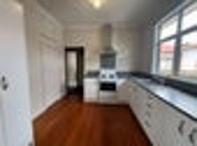 Terrace End, 3 bedrooms, $570 pw