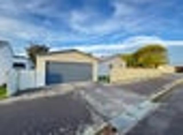Terrace End, 3 bedrooms, $650 pw
