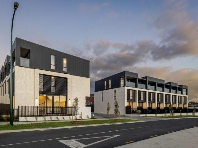 Terrace Home in the Heart of Flat Bush Stylish, Low Maintenance Living