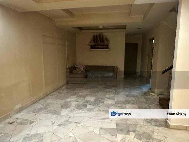 Terrace House At Bandar Baru Sri Petaling