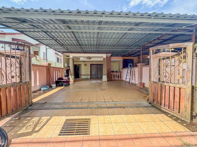 Terrace House For Rent Bukit Mahkota