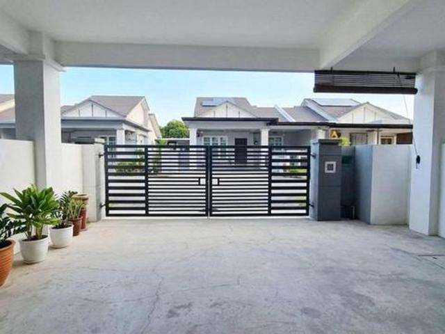 Terrace house for sale at Semabok