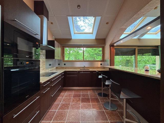 Terrace house with 8 rooms on sale in Chens sur Léman 500 m² | dreamo. Ch