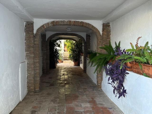 Terraced Villa for rent in Las Chapas El Rosario, Marbella, Málaga