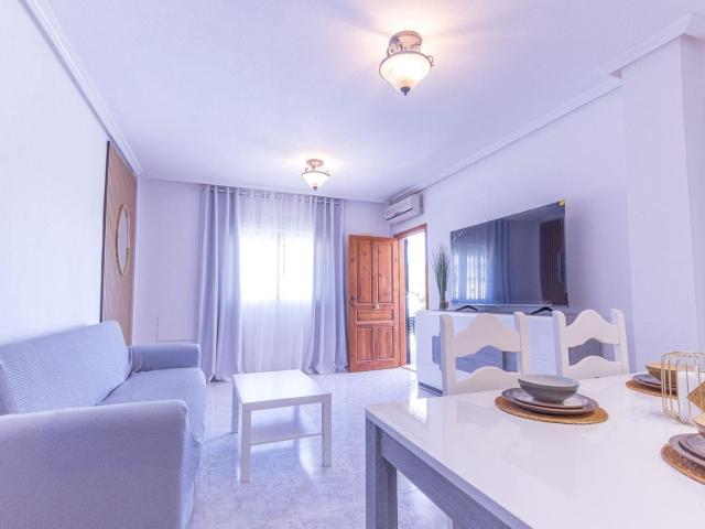 Terraced Villa for rent in Las Filipinas, Alicante