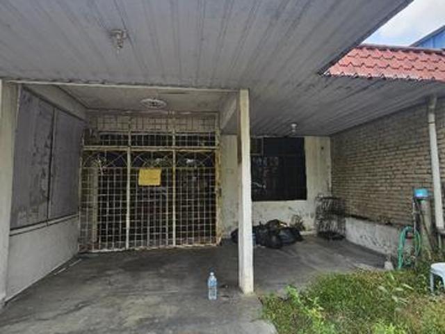 Terraced house for sale Taman Kemuning
