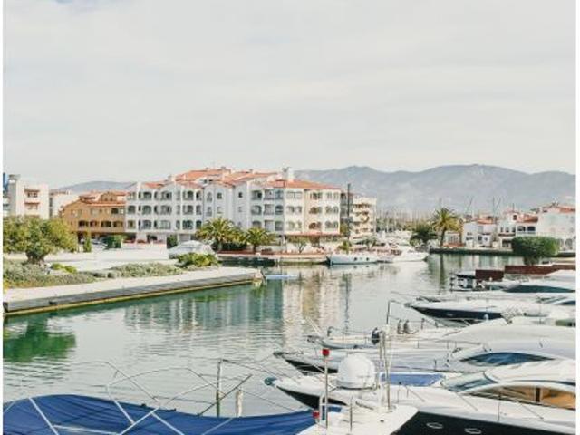 Terraced Houses en Venta en Empuriabrava, Girona