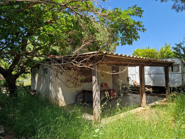Terrain NON constructible au bord de l'Orb