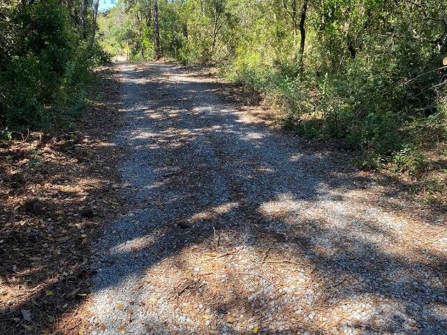 Terrain non constructible sur Roquefort les Pins de 27082 m2 à 60 000 €
