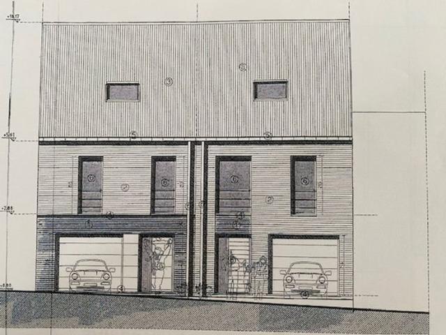 TERRAIN AVEC PERMIS POUR LA CONSTRUCTION 2 HABITATIONS