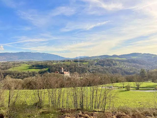 Terrain avec vue panoramique