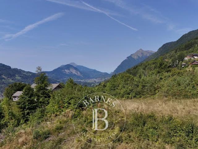 Terrain avec vue panoramique